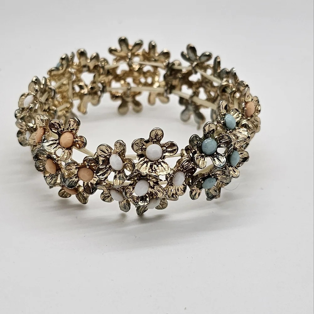 Vintage Gold Tone Floral Stretch Bracelet with Pastel Accents